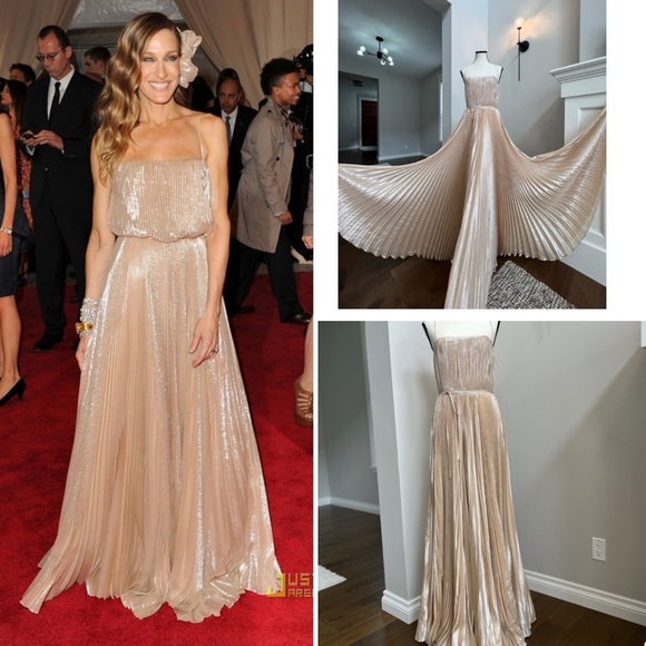 Halston Heritage Dresses & Skirts - Iconic Halston Heritage Gold Dress Sarah Jessica Parker ✨✨Carrie Bradshaw ✨✨